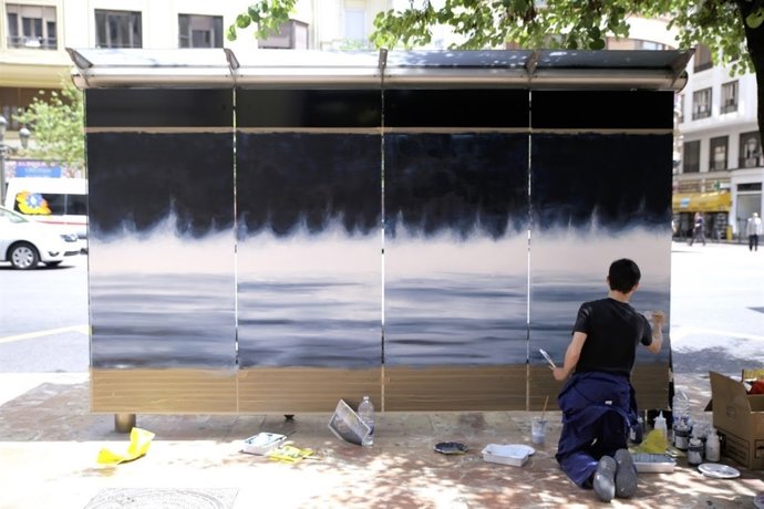 Intervención artística en marquesinas de la muestra PAM 