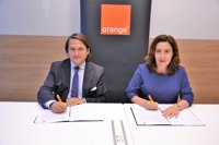 Orange se suma al proyecto Universo Santi, el restaurante atendido por personas con discapacidad en Jerez