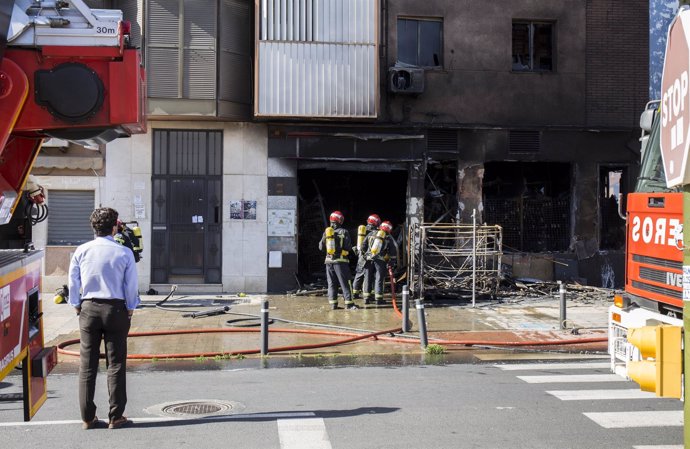 Incendio de un bazar chino en Huelva