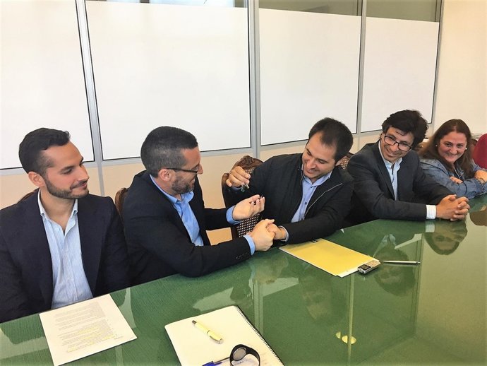 El IAJ entrega las llaves de un inmueble al Ayuntamiento de La Línea