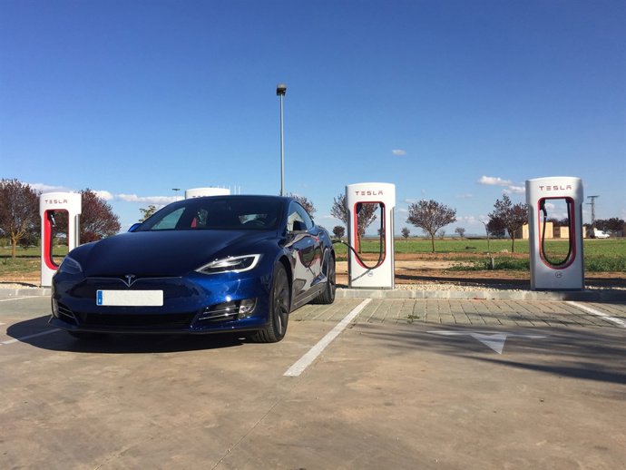 Supercarregador de Tesla en l'A-31
