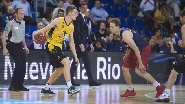 Iberostar Tenerife vence al Barcelona en el Palau