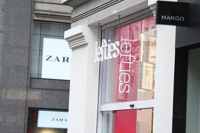 Tienda de ropa Lefties