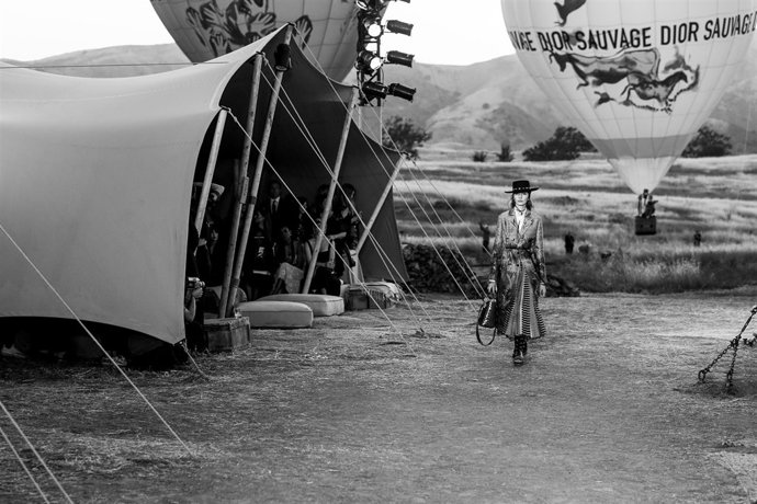 Dior cautiva con su desfile crucero 2018 en Los Ángeles