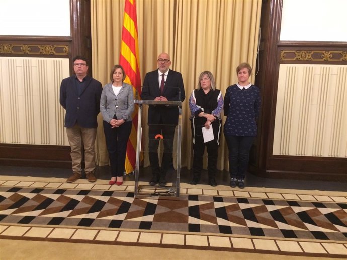 Miembros de la Mesa del Parlament investigados