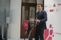 Rivera se muestra favorable a un PHN y critica el uso político que se ha hecho "de una necesidad"