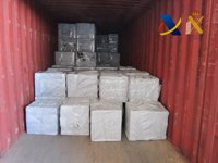 Intervenidas 300.000 cajetillas de tabaco de contrabando en el puerto de Valencia