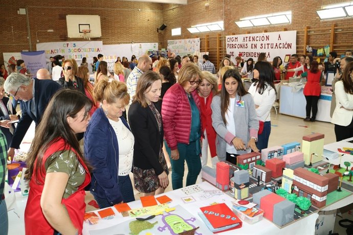[L Comunicacion.Almeria.Dgob] Nota. Educación Incrementa La Oferta De Formación 