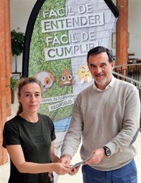 Santander inicia una campaña sobre recogida de excrementos de perros