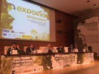 La Junta aboga por una "redefinición" de las categorías del aceite de oliva en beneficio del virgen extra