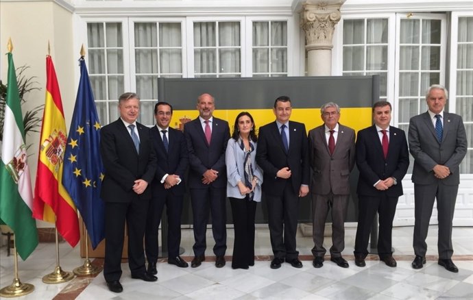 Reunión para el dispositivo contra los incendios en Andalucía ante el verano