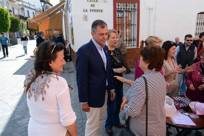 Ayuntamiento De Tomares: Nota De Prensa Y Foto (Fibro Reto Sensibiliza A La Pobl