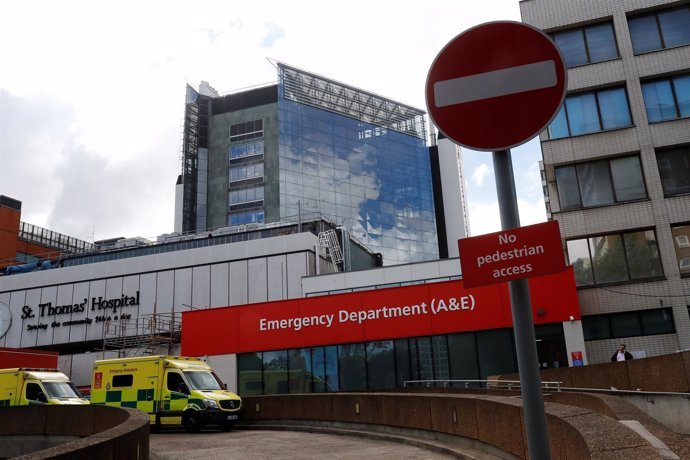 Entrada de un hospital en Londres