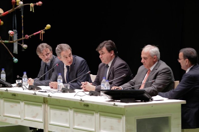 El ex presidente del Gobierno José Luis Rodríguez Zapatero en el Congreso