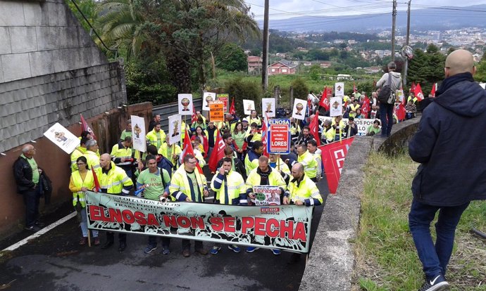 Manifestación de trabajadores de Elnosa en Pontevedra