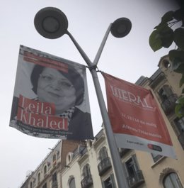 Banderoles publicitàries amb la imatge de Khaled