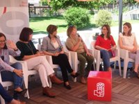 Micaela Navarro: "Desde el respeto a los otros candidatos, Susana Díaz es la persona idónea para liderar el PSOE"