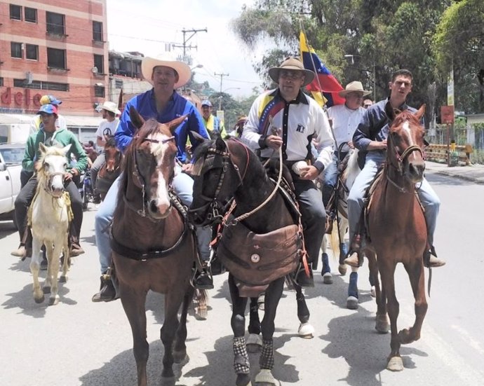 Manifestación a caballo en Venezuela