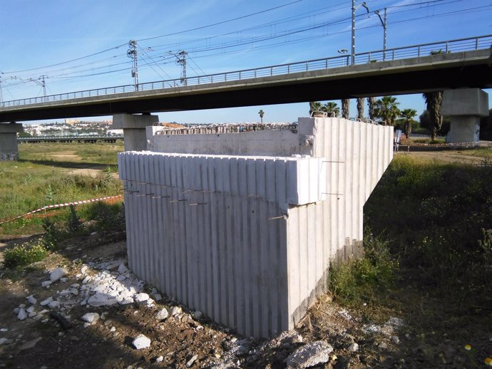 Obra de la pasarela ciclopeatonal de San Juan de Aznalfarache