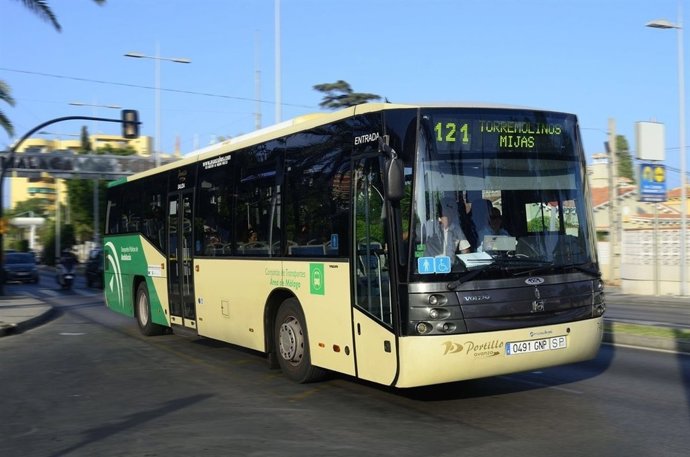 Autobús consorcio metropolitano málaga junta