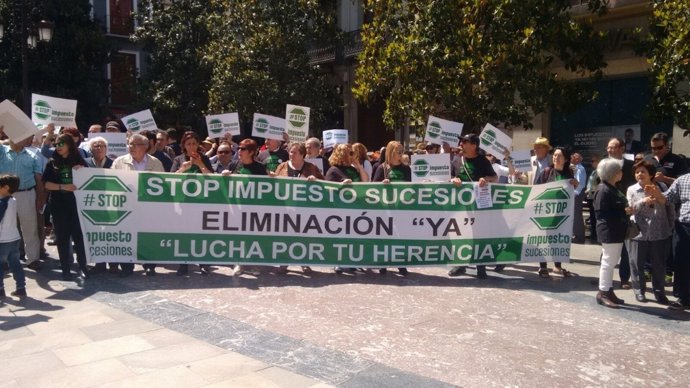 Manifestación contra Impuesto de Sucesiones