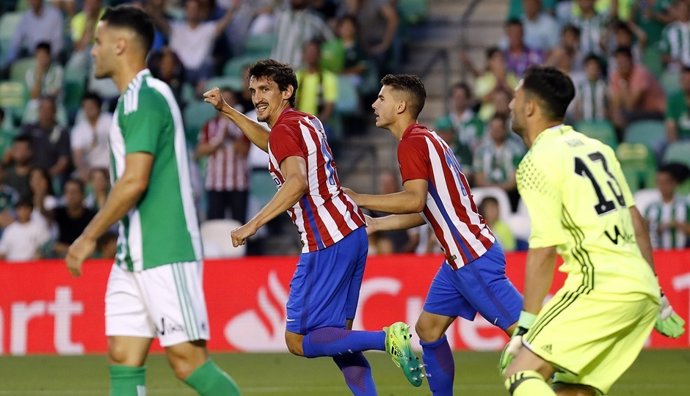 Savic marca en el Betis - Atlético