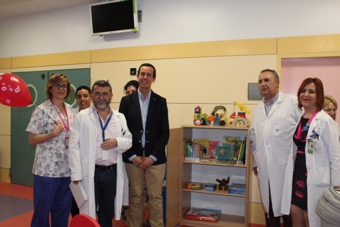 El delegado de Salud de Almería visita el Hospital de Poniente 
