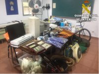 Detenidas cinco personas por 24 robos en viviendas en Manises y Benigànim