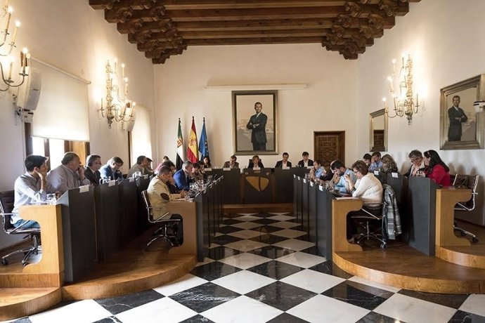 Pleno Extraordinario en la Diputación de Cáceres