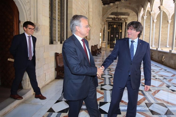 El rector de la UB Joan Elias i el pres. Carles Puigdemont