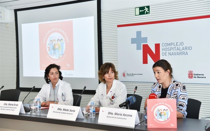 Marta Erroz, Maite Soria, y la ilustradora del cuento, María Azcona