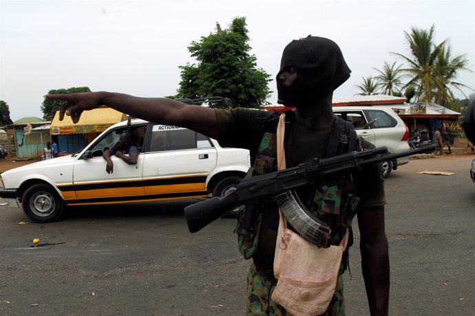 Un soldado amotinado de Costa de Marfil