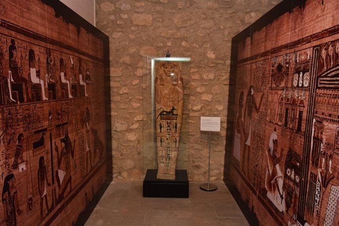 Una part de l'exposició 'Els déus egipcis' en el Museu Castell de Rubí