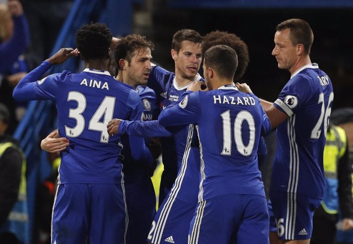 Chelsea, Cesc Fábregas y Azpilicueta