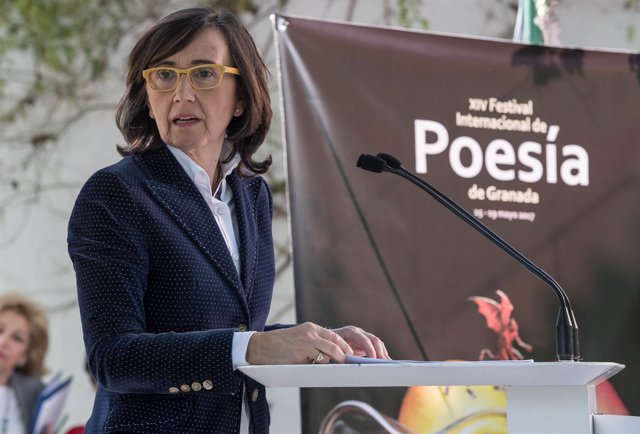 Rosa Aguilar inaugura el Festival Internacional de Poesía de Granada