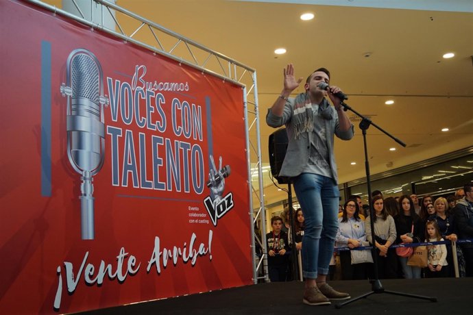    Valladolid. Un Momento De 'Gana Con Tu Voz'                            