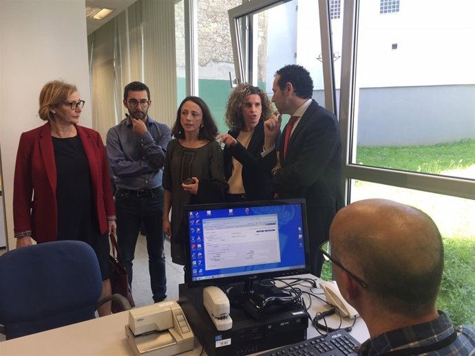 Np, Audios Y Foto Visita Consejero Presidencia A Oficina Servicio Atención Ciuda