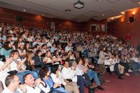 El Hospital Virgen del Rocío de Sevilla celebra la despedida de sus 122 especialistas internos residentes