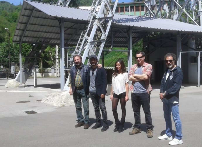 Equipo de rodaje de la película 'Enterrados'