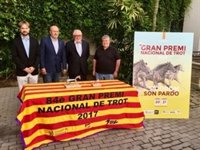 Ensenyat anuncia inversiones para mejorar los hipódromos del Consell en la presentación de Premio Nacional de Trote