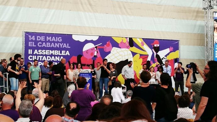 La candidatura Obrint Podem en la asamblea del 14 de mayo