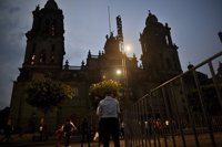 Apuñalan a un cura en la Catedral de Ciudad de México