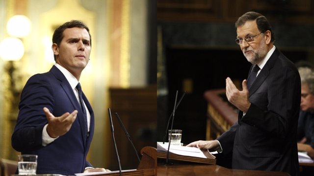 Albert Rivera y Rajoy en el debate de investidura en el Congreso