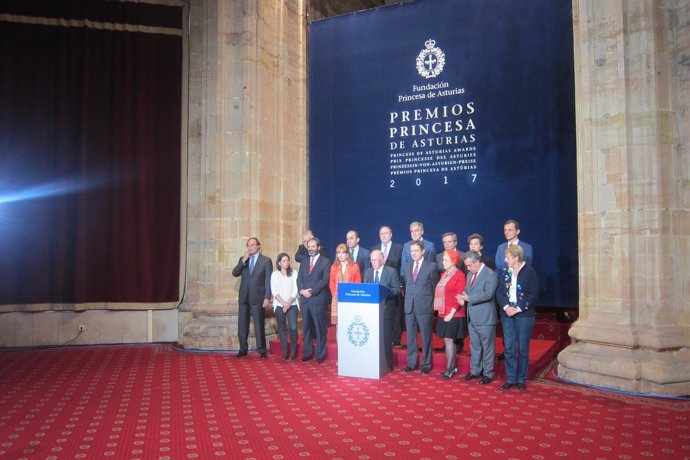 Jurados del Premio Princesa de Cooperación Internacional. 