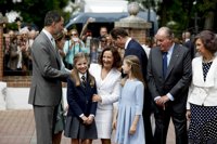 Los gestos de cariño, los protagonistas de la Comunión de la Infanta Sofía