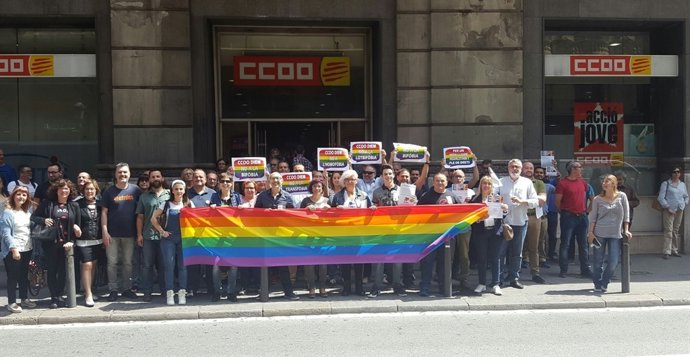 Acte de CC.OO.Pel Dia Mundial contra la LGTBIfobia
