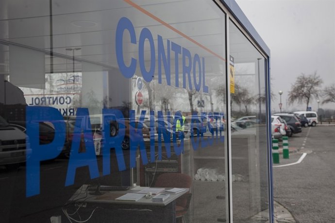 Aparcamiento Oeste 1