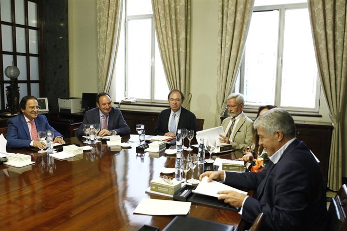 Reunión de la Mesa del Senado de 4 de agosto