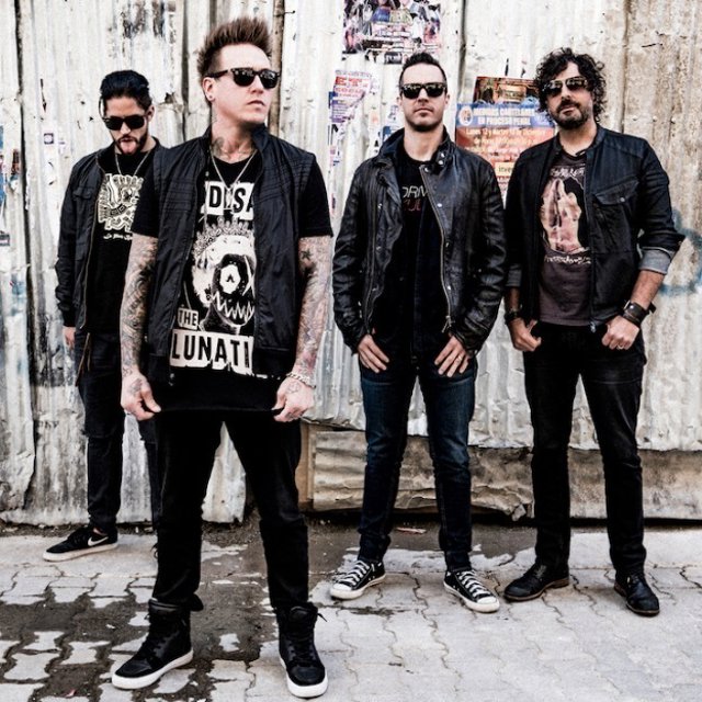 PAPA ROACH
