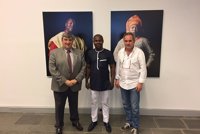 La Sala Amárica de Vitoria acoge la exposición fotográfica 'Callejón de los Milagros' de Martín Zurutuza